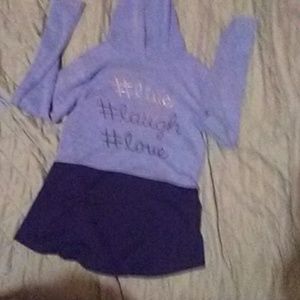 L ongsleeve shirt